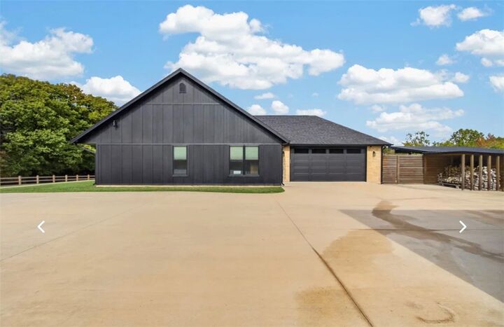 Property Photo: 13056 Riders Lane AR 72736