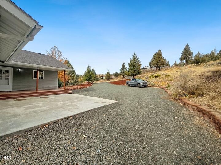 Property Photo: 218 Valley View Drive OR 97845