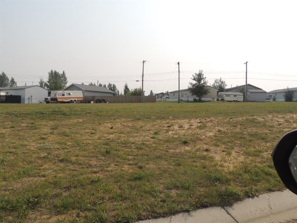 Property Photo:  407 6th Street N  AB T0B 2X0 