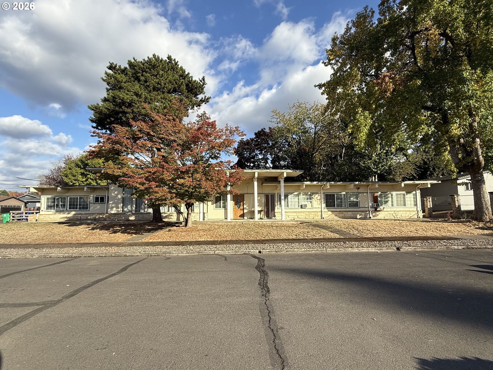 Property Photo:  2324 SE 102nd Ave  OR 97216 