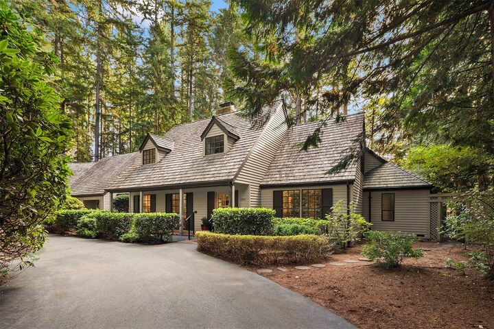 Property Photo:  15943 NE 139th Place  WA 98072 