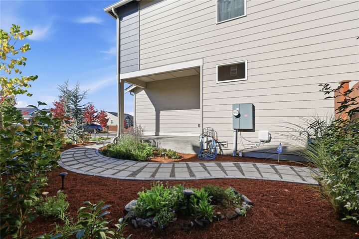 Property Photo:  6636  Langley Avenue NE  WA 98311 