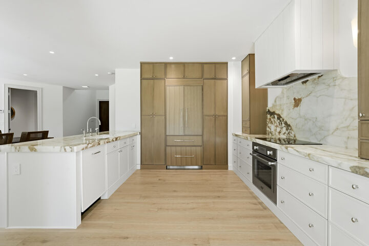 Property Photo: 11845 Pebblewood Drive FL 33414