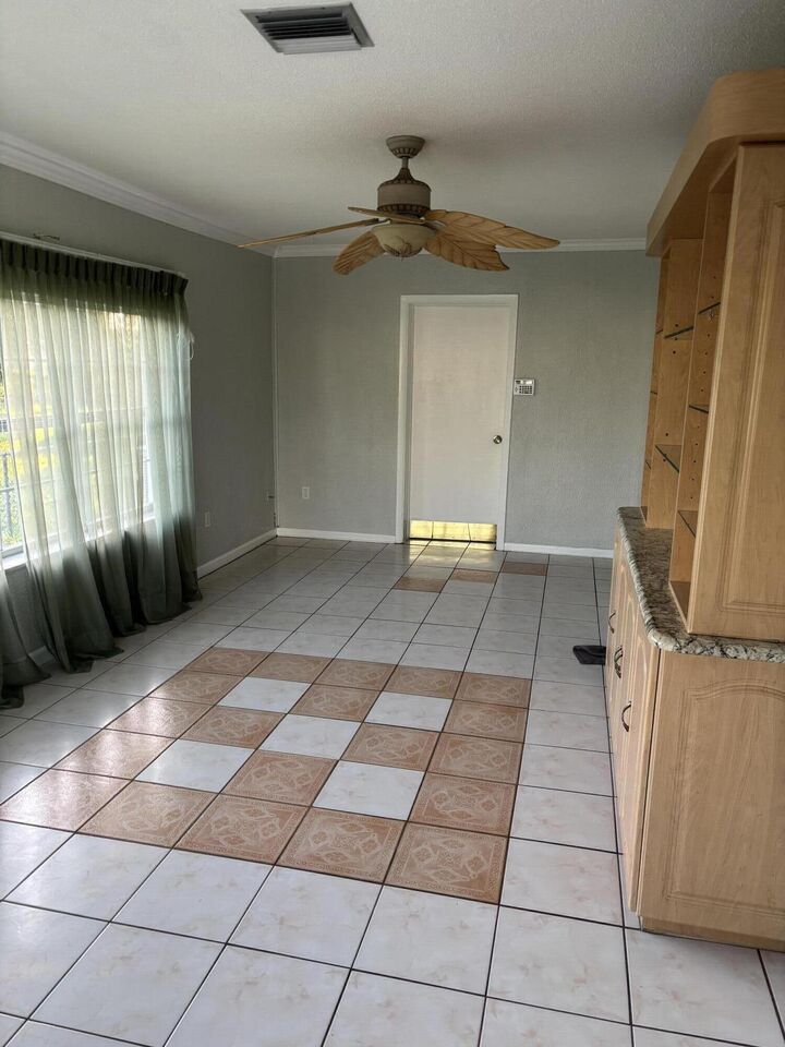 Property Photo:  1803 N 16th Street  FL 34950 