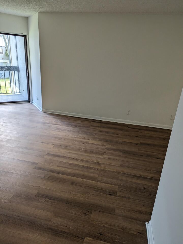 Property Photo: 1880 N Congress Avenue 202 FL 33401