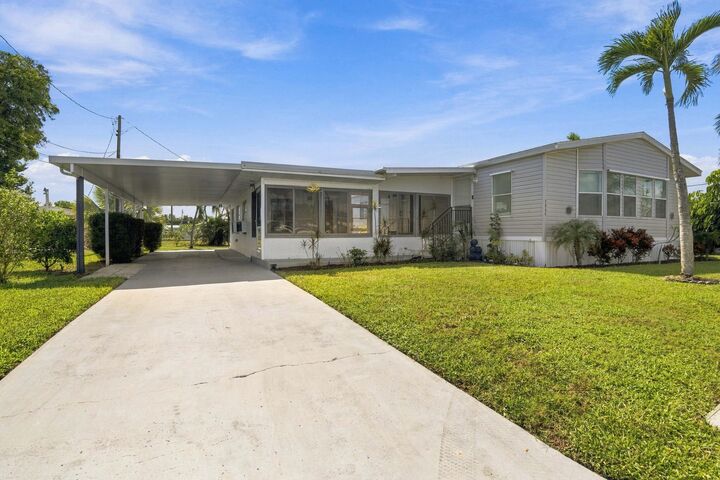 Property Photo:  4056 S Shady Lane  FL 33436 