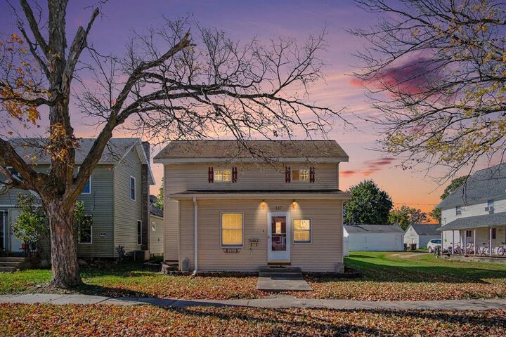 Property Photo: 117 N 3rd Avenue MI 49307