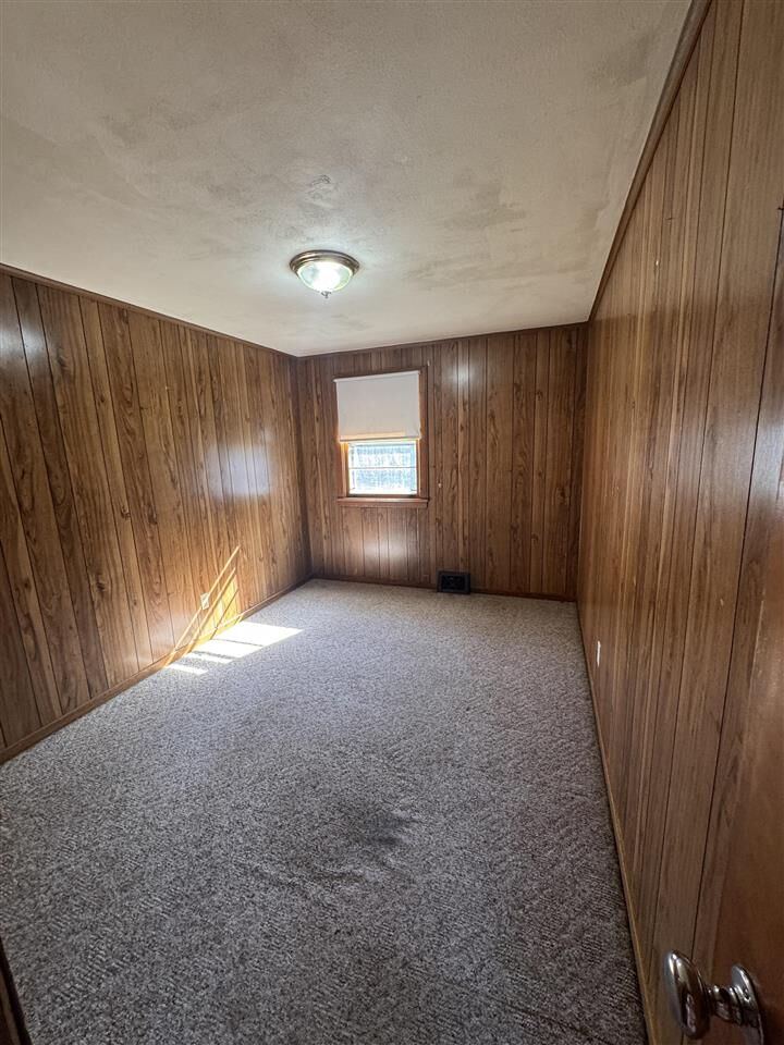 Property Photo:  327 SW G Street  IN 47374 