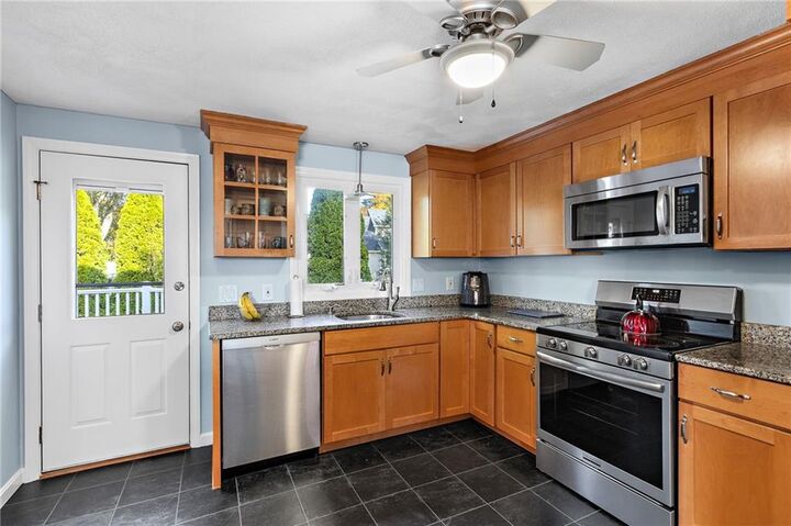 Property Photo: 31 Greenview Street RI 02864
