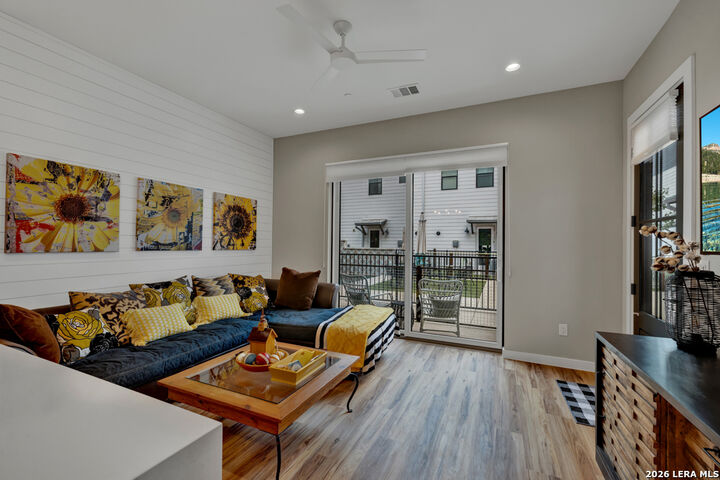 Property Photo:  1208 N Academy Ave 3101  TX 78130 