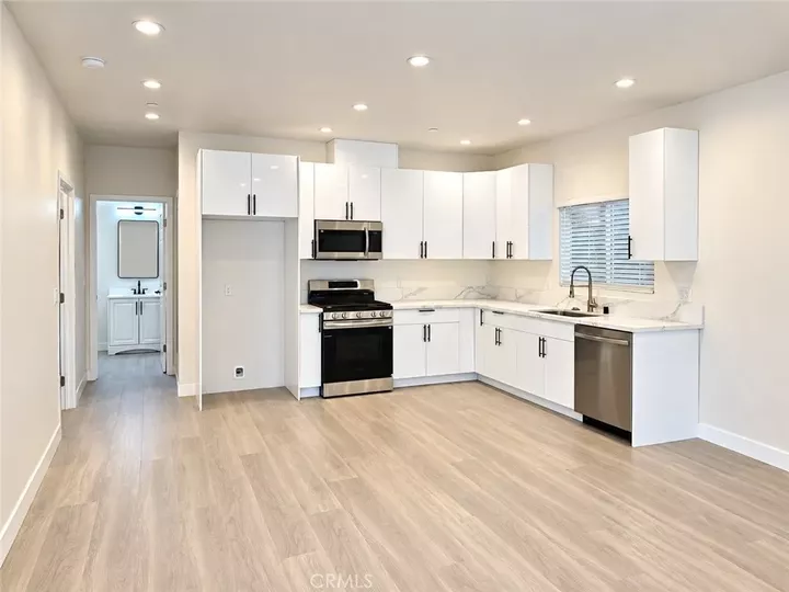 Property Photo:  7021 Jamieson  CA 91335 
