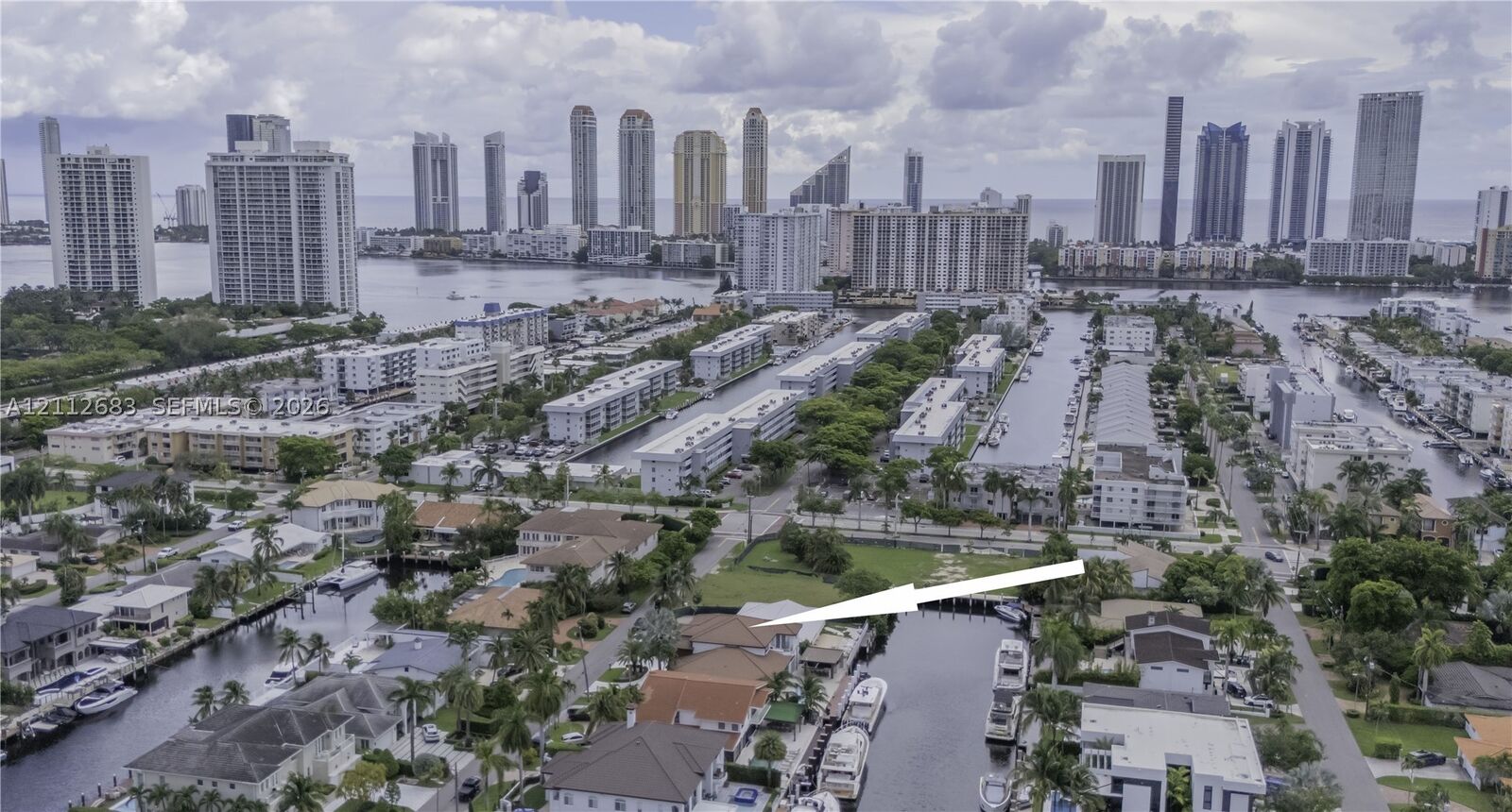 Property Photo: 3408 NE 169th St FL 33160