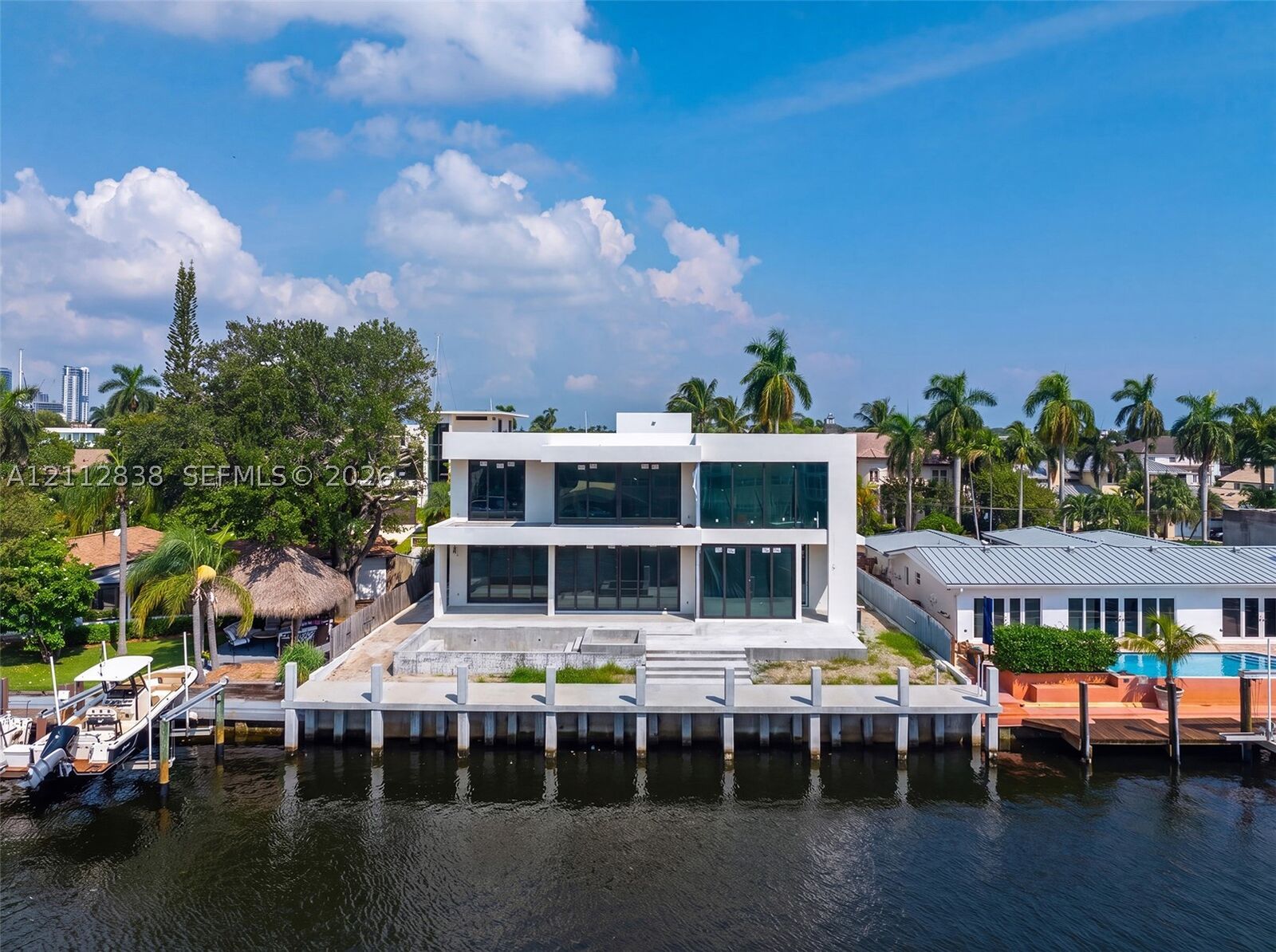 Property Photo:  1612 SE 14th St  FL 33316 