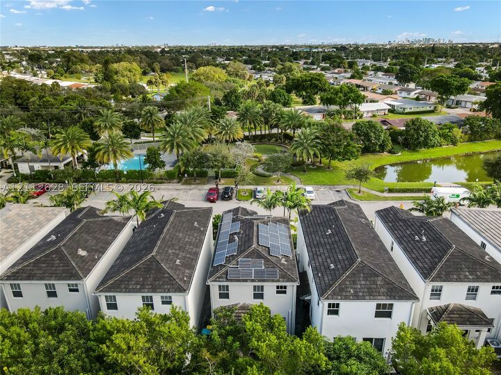 Property Photo: 4445 NW 48th Ter FL 33319