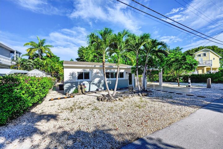 Property Photo:  8 Ocean View Blvd  FL 33037 