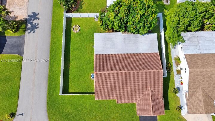 Property Photo:  7607 NW 66th Ter  FL 33321 