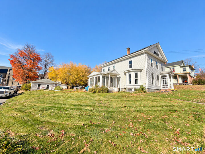 Property Photo:  19 Walnut Street  CT 06098 
