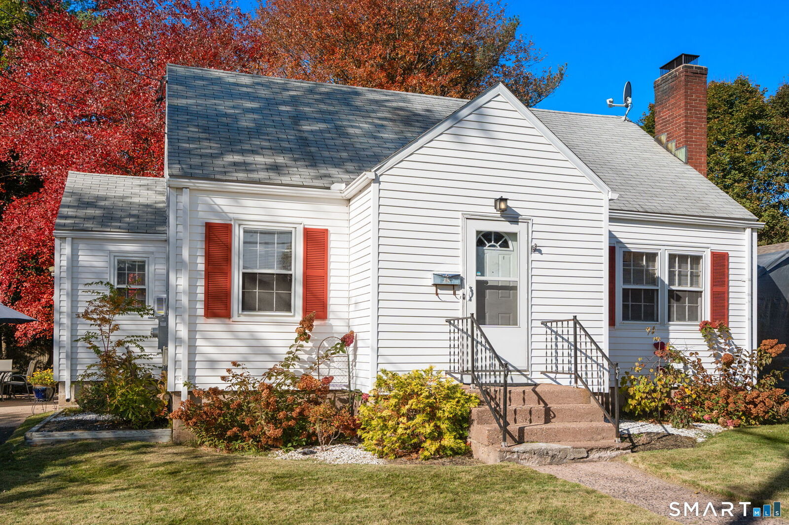 Property Photo: 162 Broad Street CT 06042