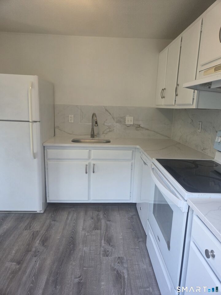Property Photo:  7 Padanaram Road J216  CT 06811 