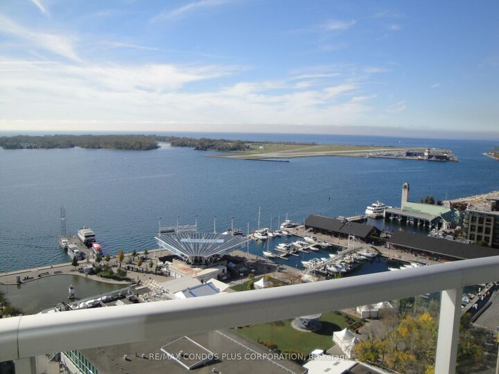 Property Photo:  218 Queens Quay W 2408  ON M5J 2Y6 