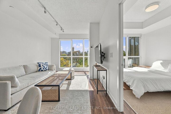 Property Photo: 60 Berwick Avenue 505 ON M5P 0A3