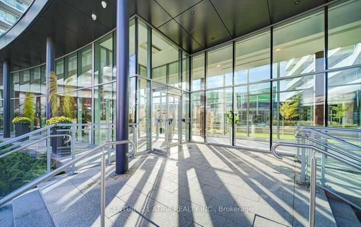 Property Photo:  115 McMahon Drive 2606  ON M2K 0E3 