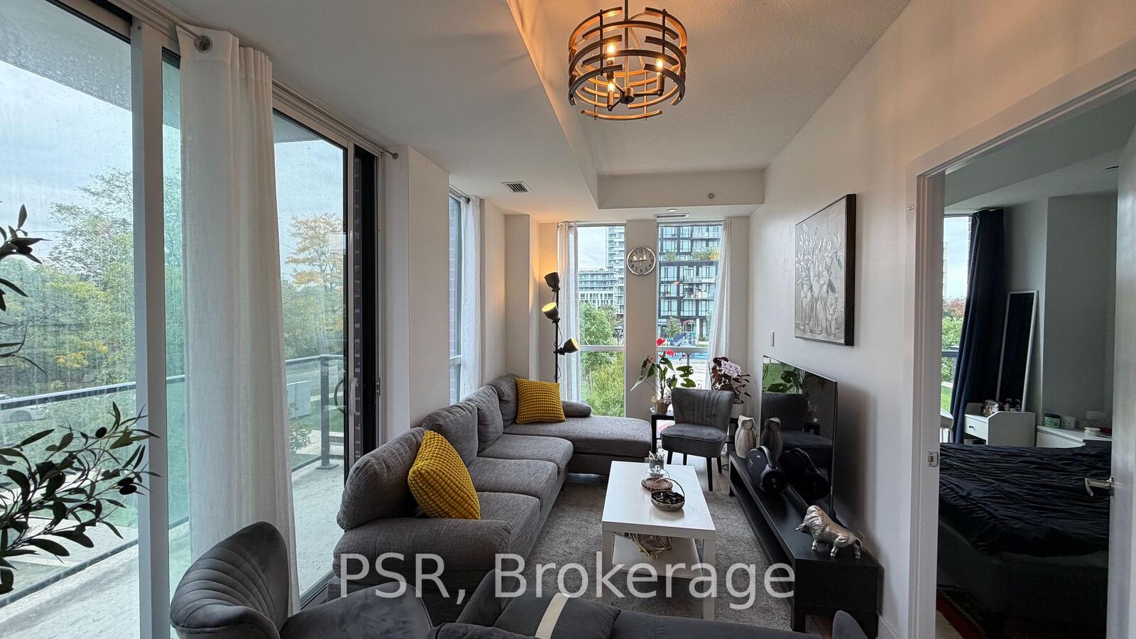 Photo de la propriété: 150 Fairview Mall Drive 211 ON M2J 0E7