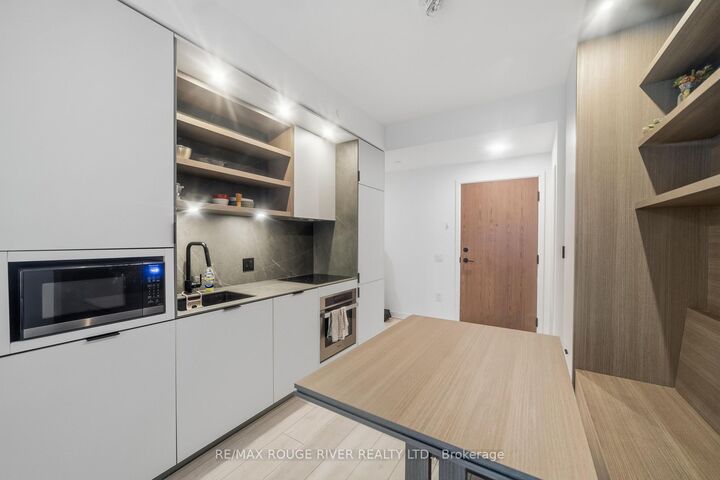 Property Photo: 55 Charles Street E 3808 ON M4Y 0J1
