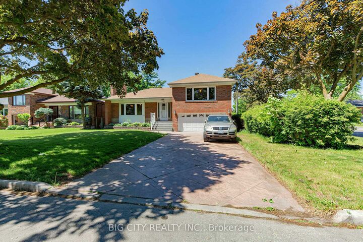 Property Photo:  30 Lozoway Drive  ON M1K 2Y4 