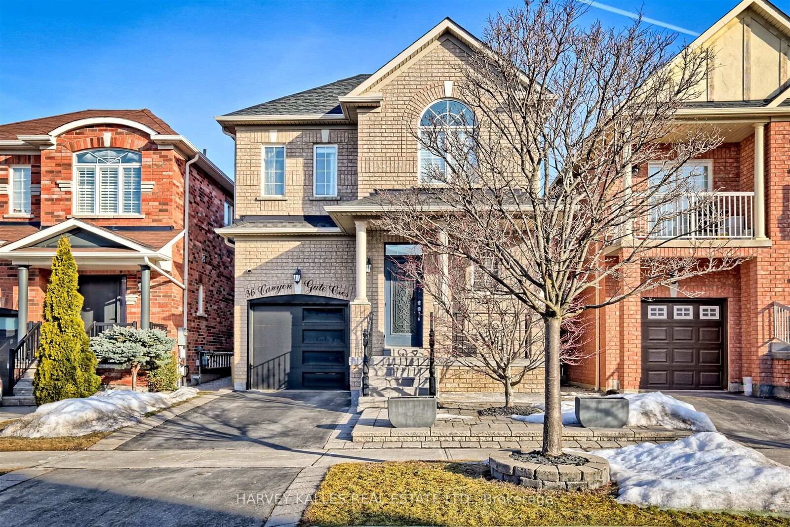 Property Photo:  36 Canyon Gate Crescent  ON L6A 0C2 