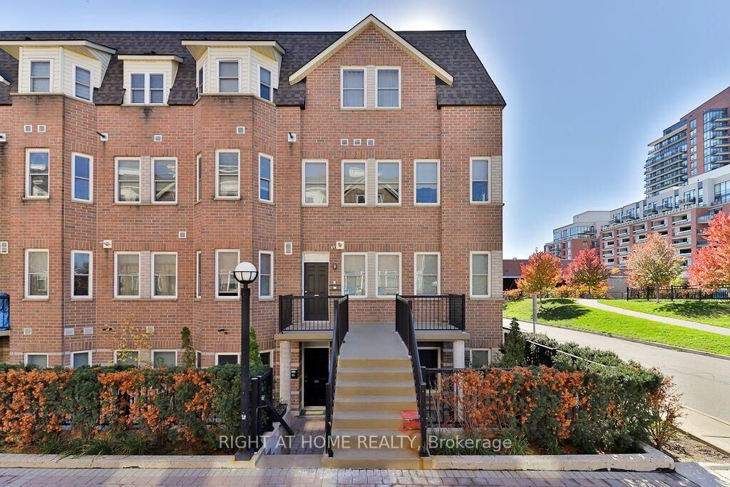 Property Photo:  760 Lawrence Avenue W 132  ON M6A 3E7 
