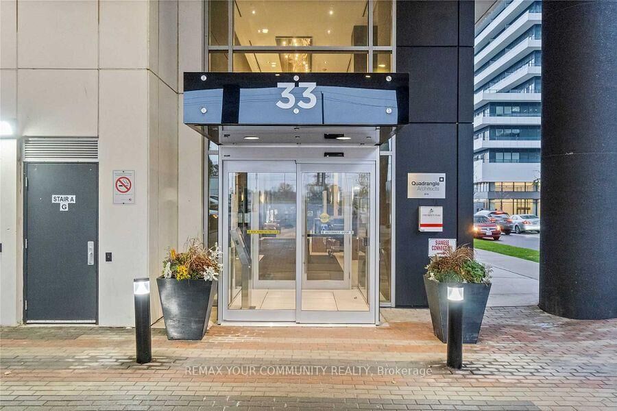 Property Photo:  33 Shore Breeze Drive 804  ON M8V 0G1 
