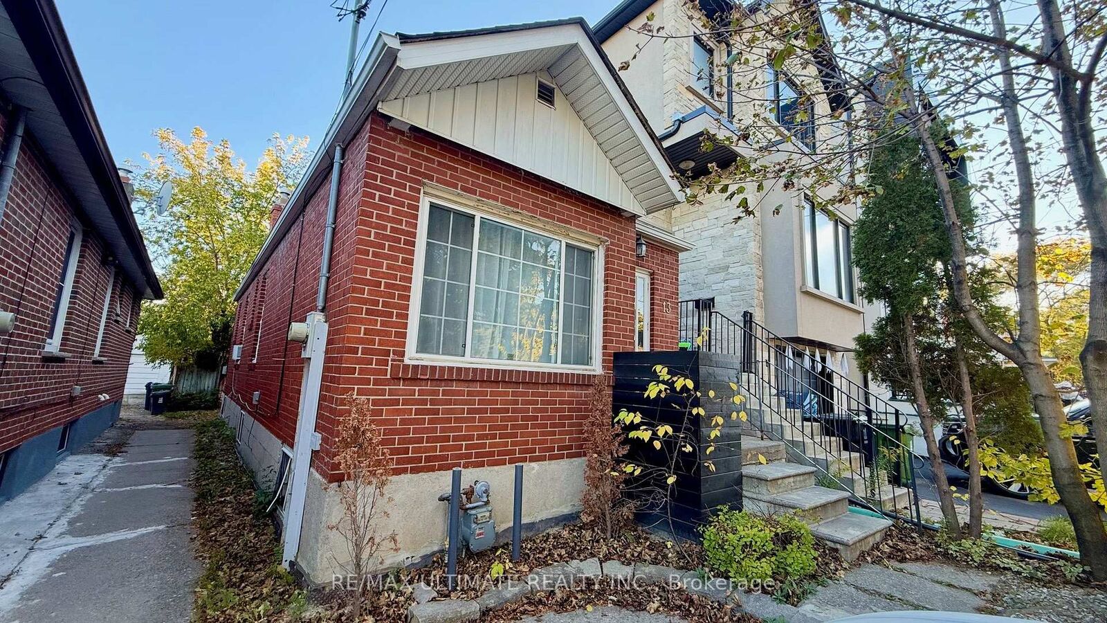 Property Photo:  13 Lanark Avenue Main  ON M6C 2B2 