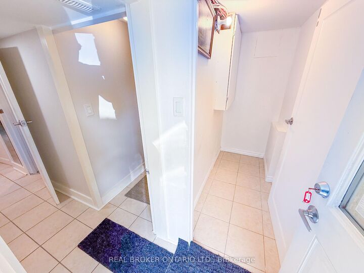 Property Photo:  14 Gooch Court Lower Level  ON M6S 2N8 
