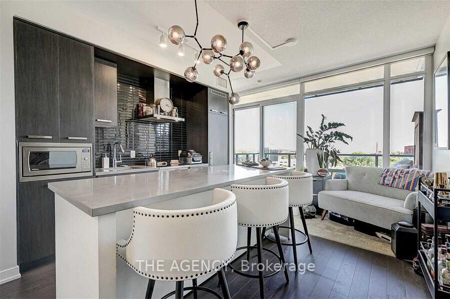Property Photo: 120 Bayview Avenue N811 ON M5A 3R7