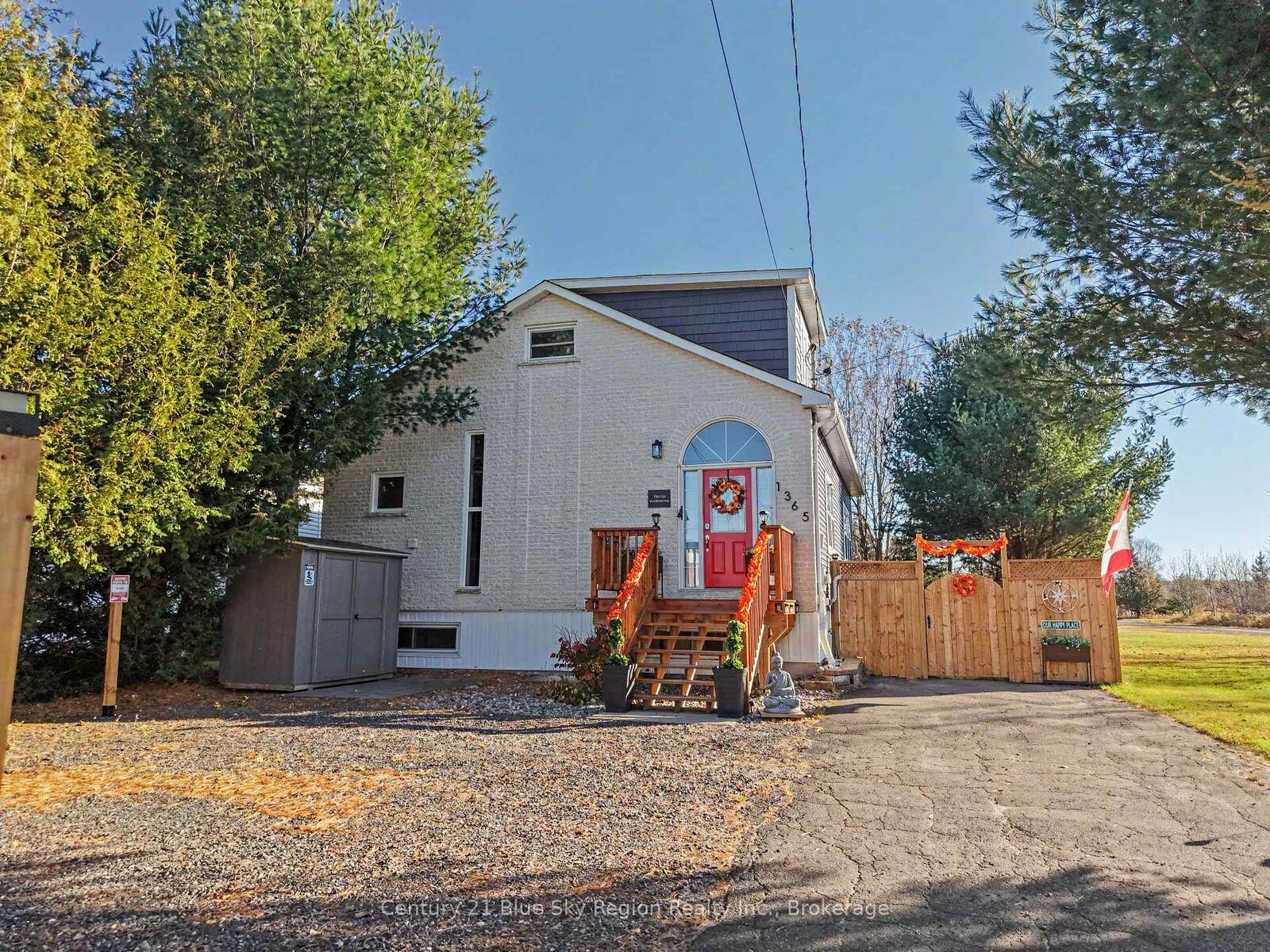 Property Photo:  1365 Main Street  ON P3N 1L4 