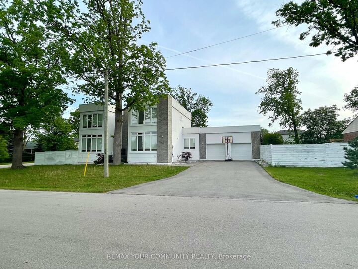 Photo de la propriété:  338 Woodale Avenue  ON L6K 2N7 