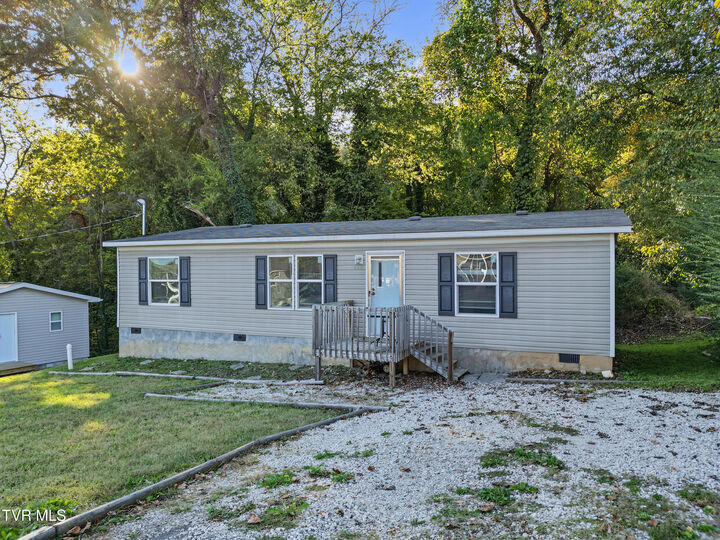 Property Photo:  438 Jarnigan Street  TN 37716 