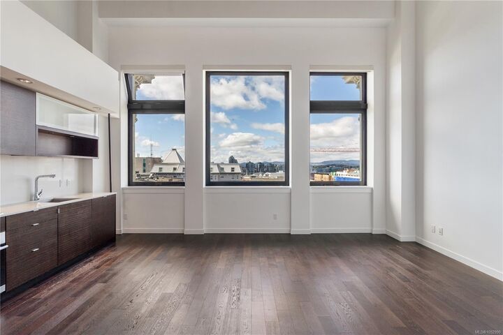 Property Photo: 770 Fisgard St #416 BC V8W 0B8