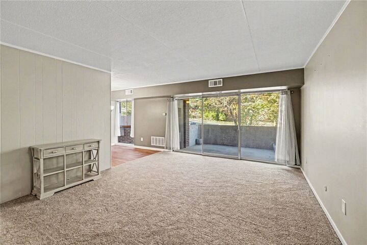Property Photo: 2301 Charlemagne Cir PA 15237