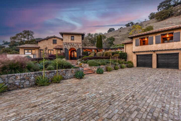 Property Photo: 5733 Cottage Ridge Road CA 95403