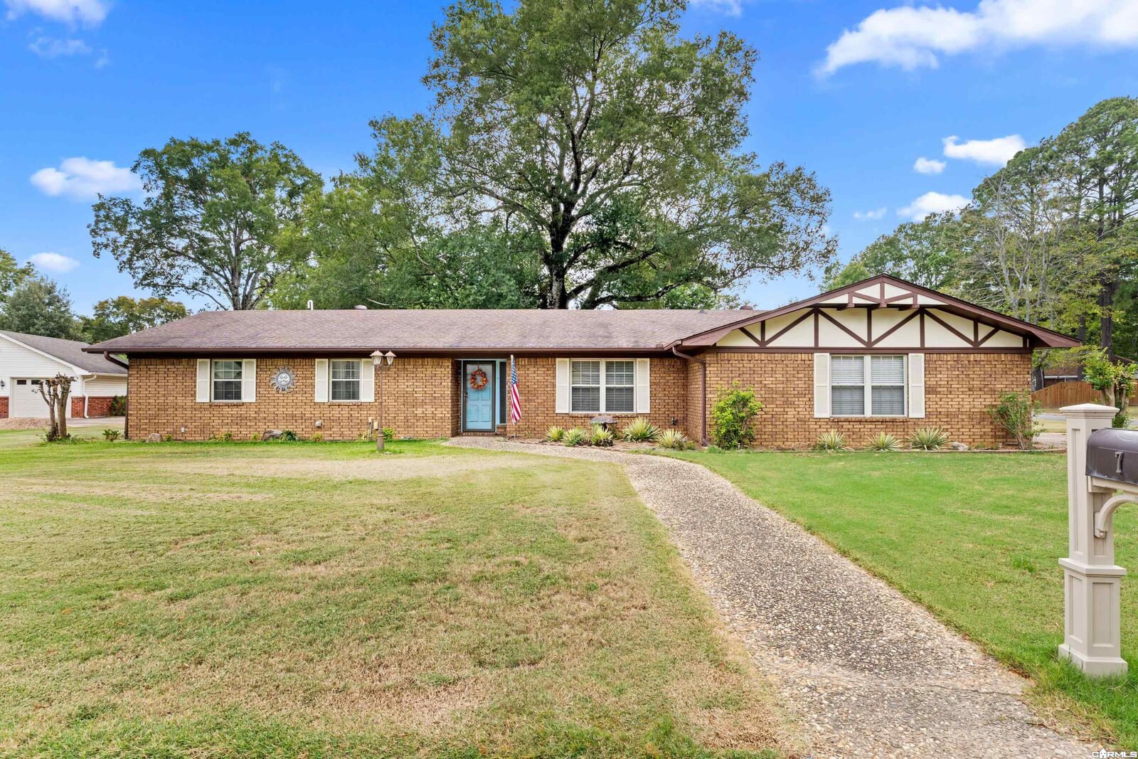 Property Photo:  7 W Oak Drive  AR 72034 