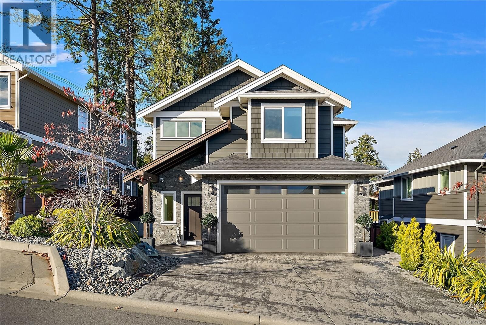 Property Photo: 2164 Timber Ridge Court BC V8M 1M2