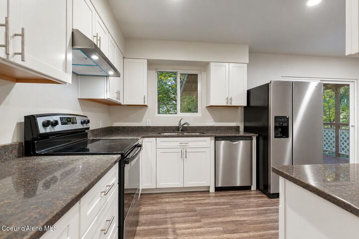 Property Photo:  1014 E Gilbert Ave  ID 83815 