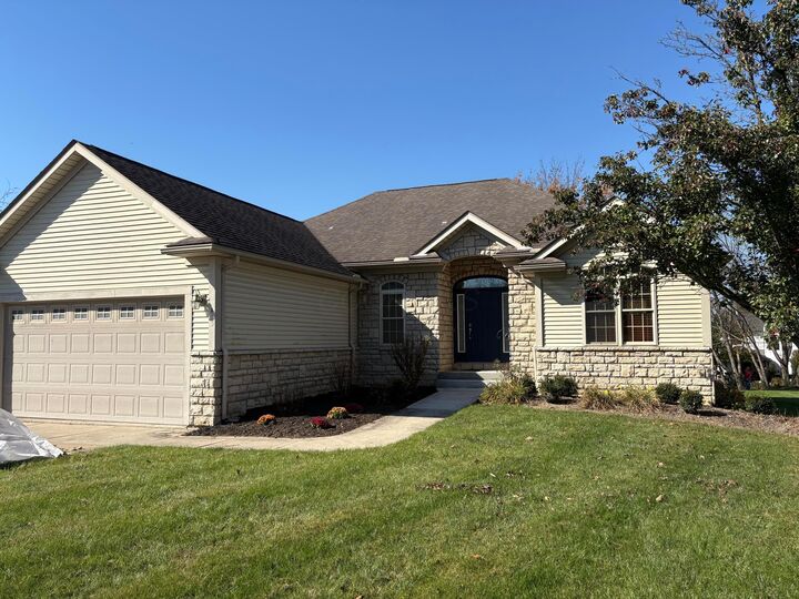 Property Photo: 415 Ridgeland Drive OH 43028
