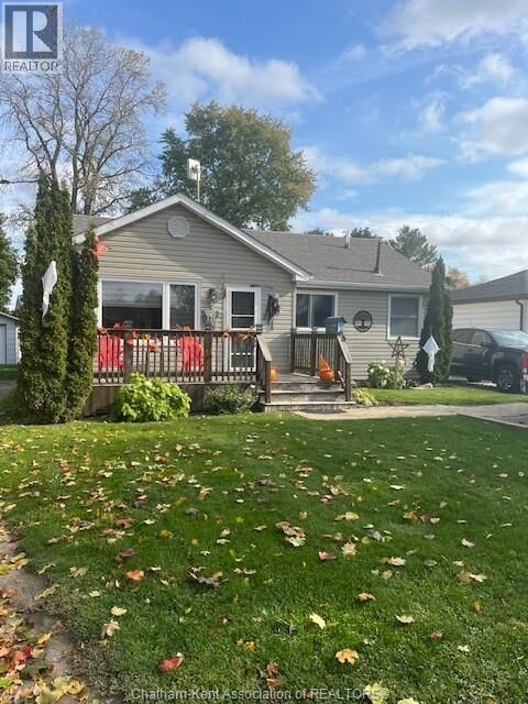 Property Photo:  5 Standaert Road  ON N7M 5J7 