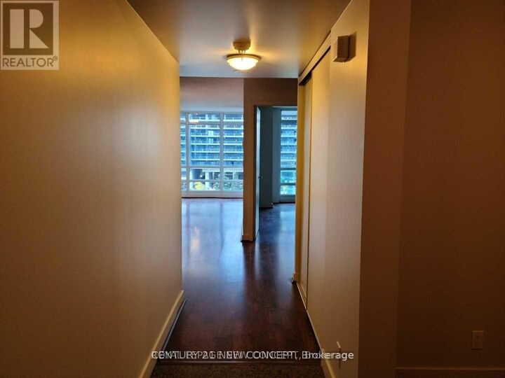 Property Photo: 397 Front Street West 811 ON M5V 3S1