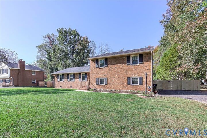 Property Photo: 10806 Burleigh Drive VA 23805