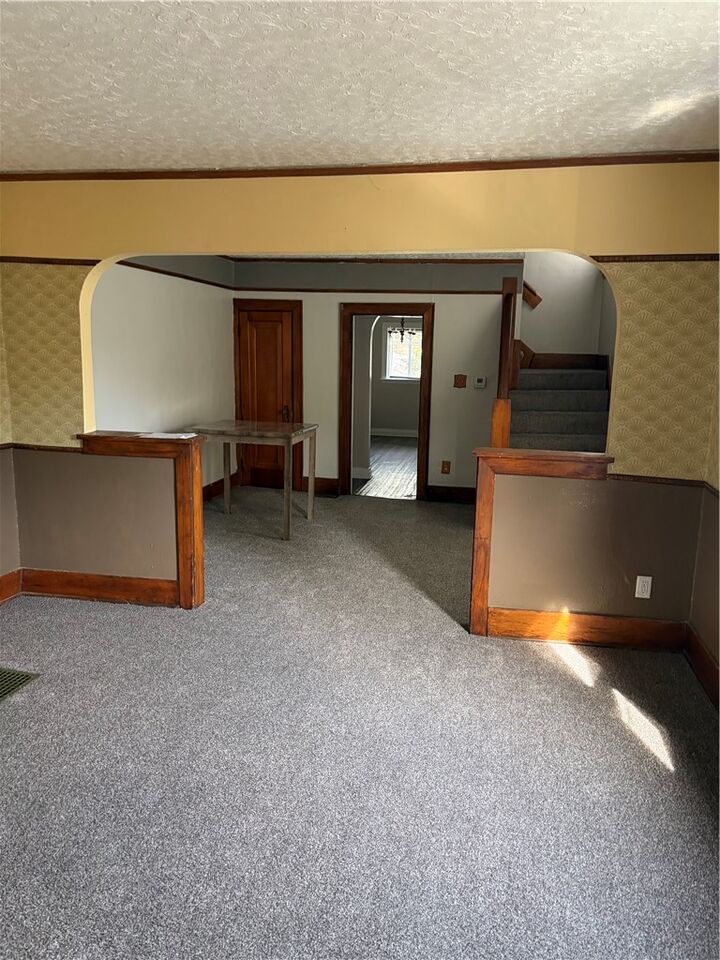 Property Photo:  205 E Maplewood Avenue  OH 45405 