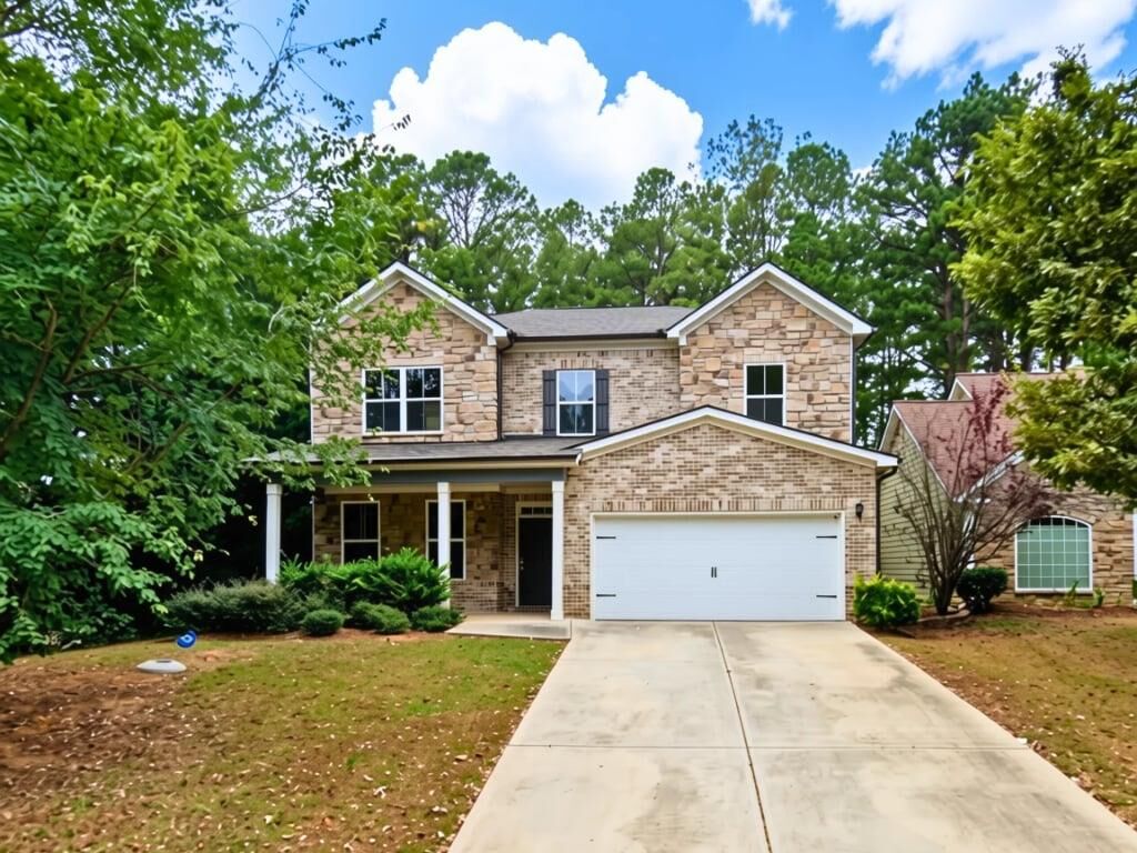 Property Photo: 8 Black Diamond Drive GA 30213